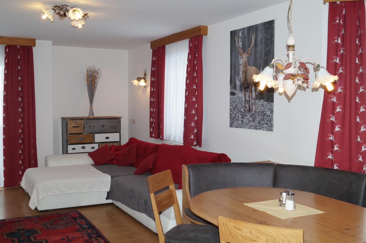 Sieglhub Chalets - Appartements - Hotel Флахау Екстер'єр фото
