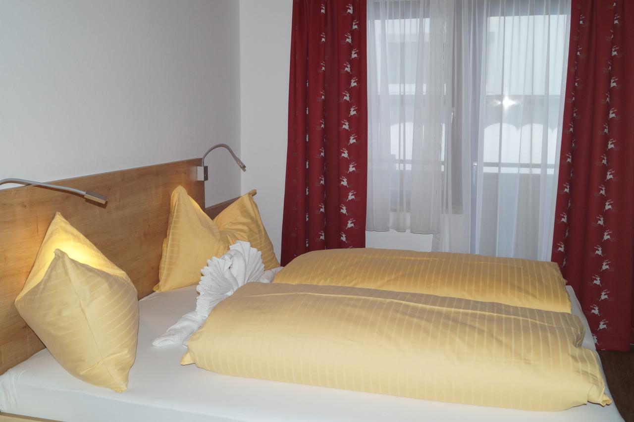 Sieglhub Chalets - Appartements - Hotel Флахау Екстер'єр фото