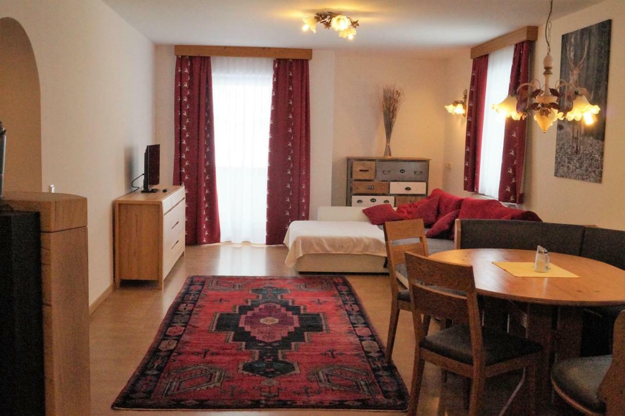 Sieglhub Chalets - Appartements - Hotel Флахау Екстер'єр фото