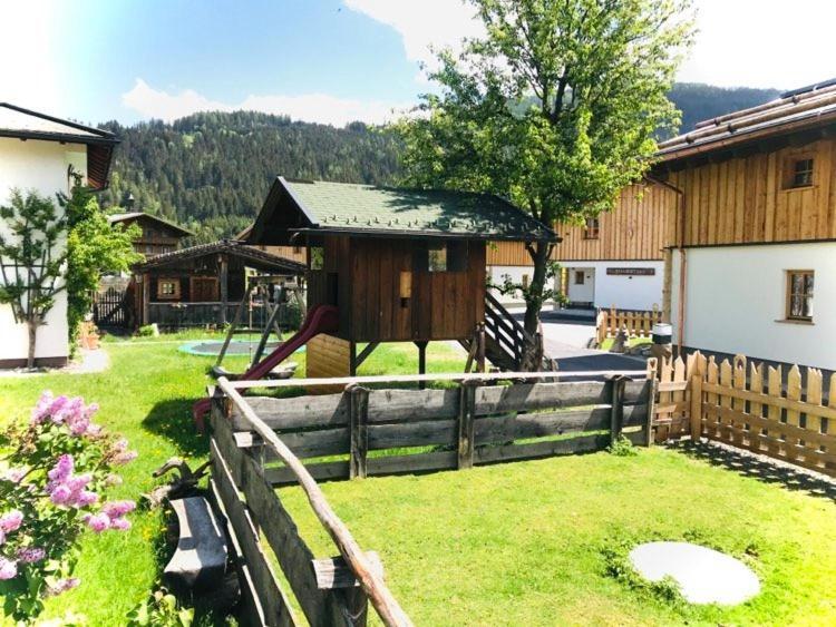 Sieglhub Chalets - Appartements - Hotel Флахау Екстер'єр фото